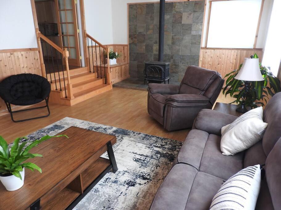 Coastal Charm: Sw Oregon Home On 2+ Quiet Acres Carpenterville Esterno foto