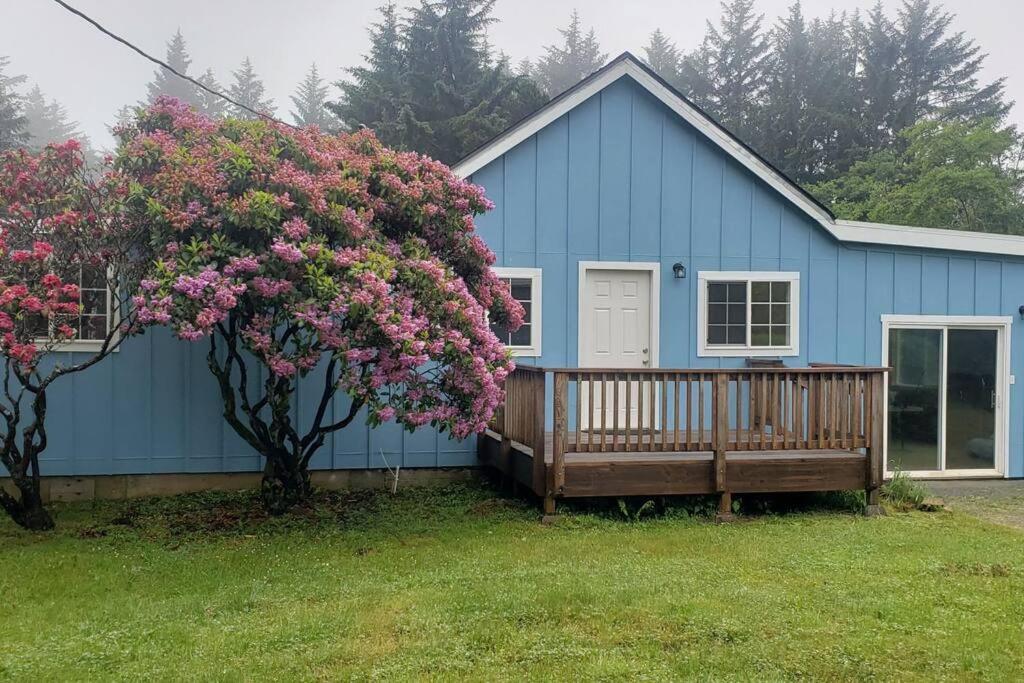 Coastal Charm: Sw Oregon Home On 2+ Quiet Acres Carpenterville Esterno foto