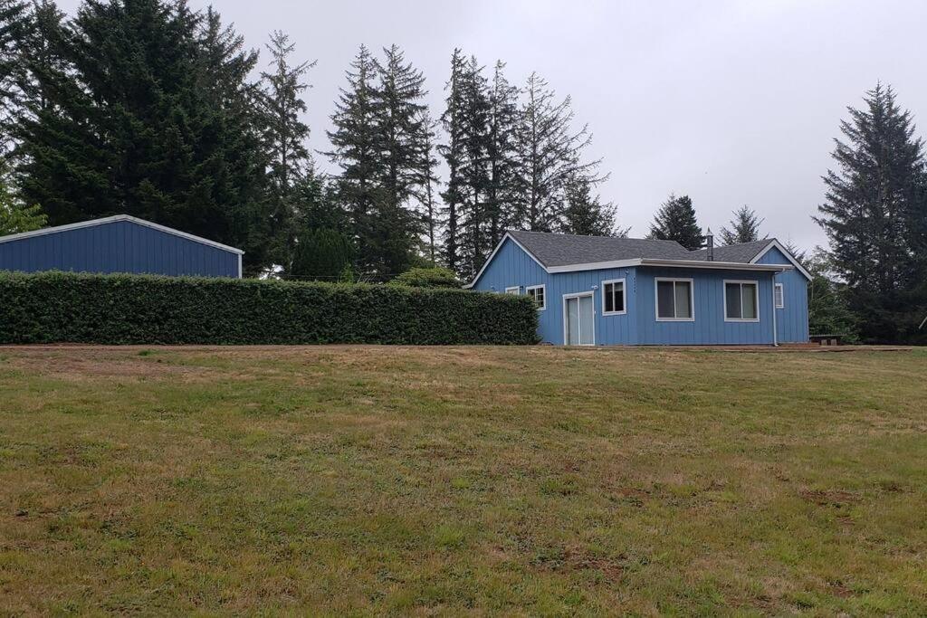 Coastal Charm: Sw Oregon Home On 2+ Quiet Acres Carpenterville Esterno foto