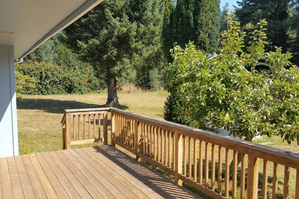 Coastal Charm: Sw Oregon Home On 2+ Quiet Acres Carpenterville Esterno foto